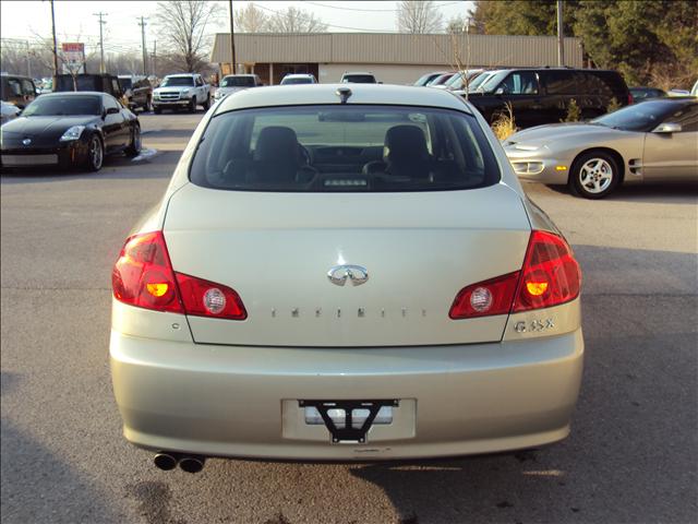 Infiniti G35 2005 photo 4