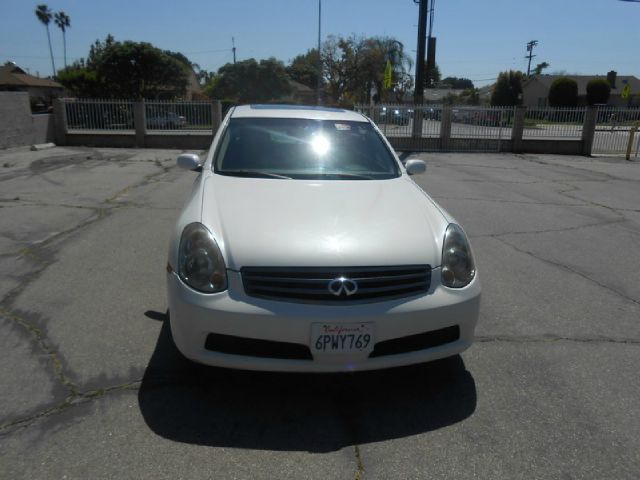 Infiniti G35 2005 photo 3