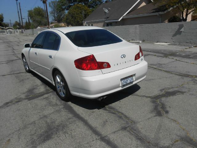 Infiniti G35 2005 photo 6