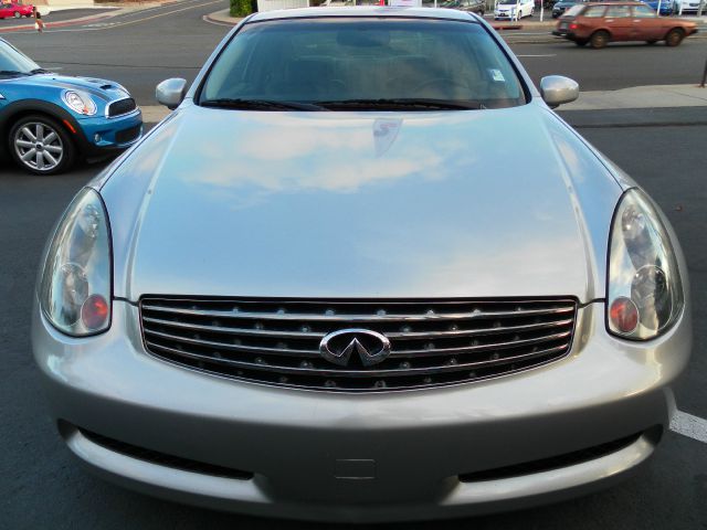 Infiniti G35 2005 photo 3