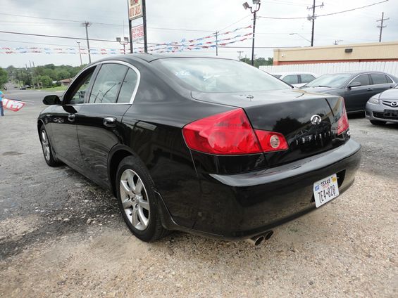 Infiniti G35 2005 photo 8