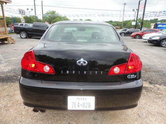 Infiniti G35 2005 photo 9