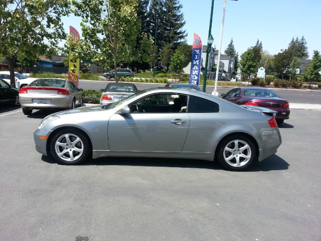 Infiniti G35 2005 photo 18