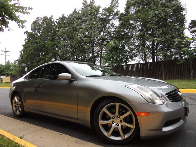 Infiniti G35 2005 photo 2