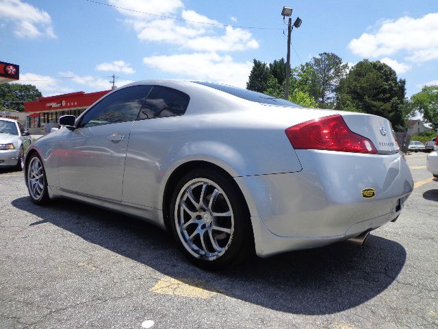 Infiniti G35 2005 photo 2