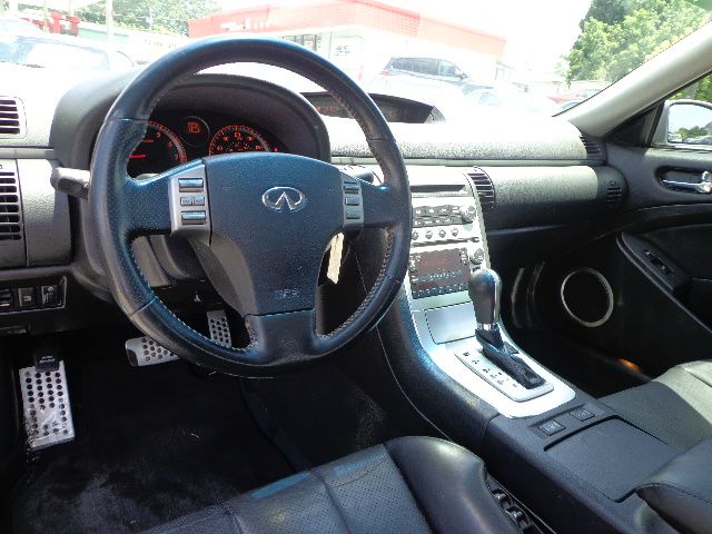 Infiniti G35 2005 photo 7