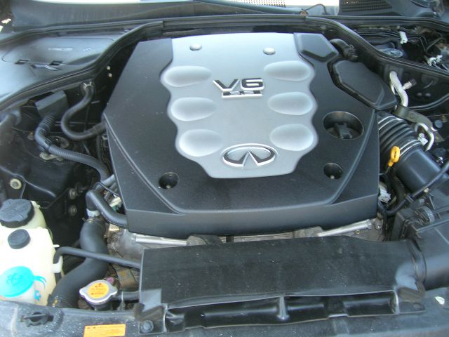 Infiniti G35 2005 photo 2