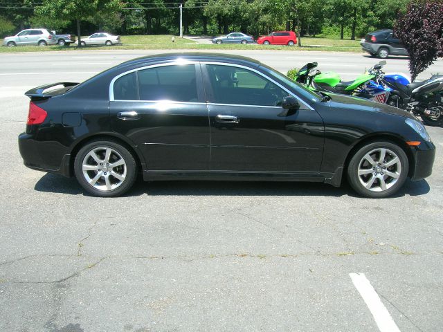 Infiniti G35 2005 photo 6