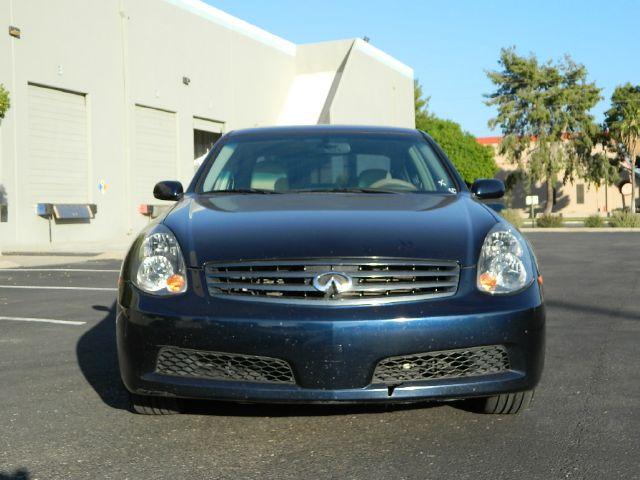 Infiniti G35 2005 photo 2