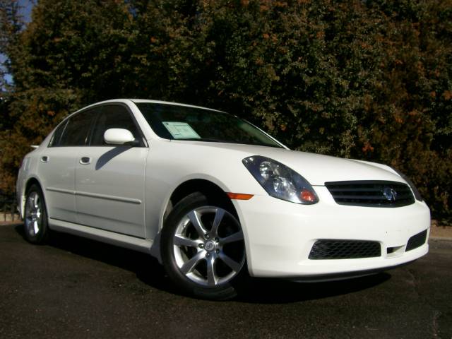 Infiniti G35 2005 photo 1