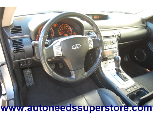 Infiniti G35 2005 photo 4