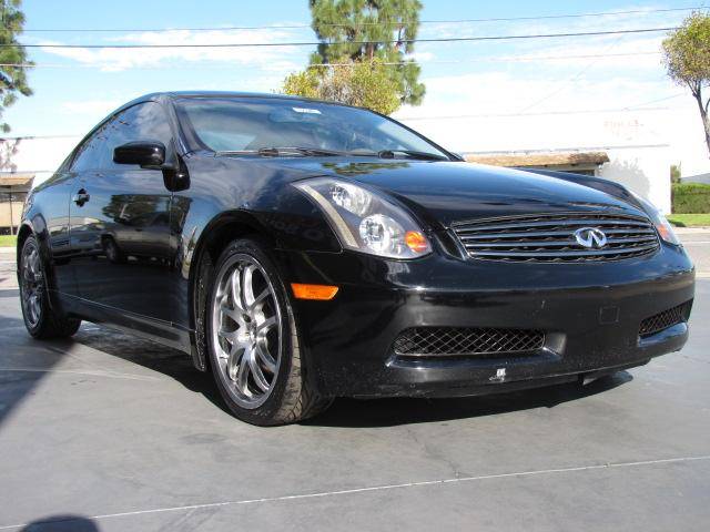 Infiniti G35 2005 photo 2