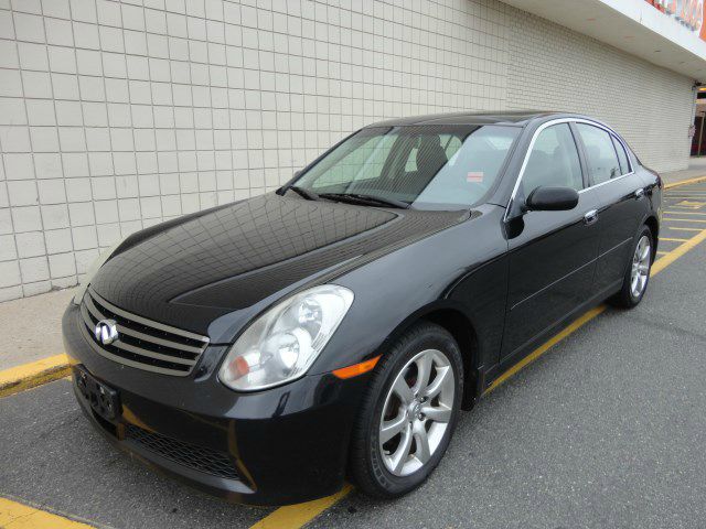 Infiniti G35 2005 photo 4