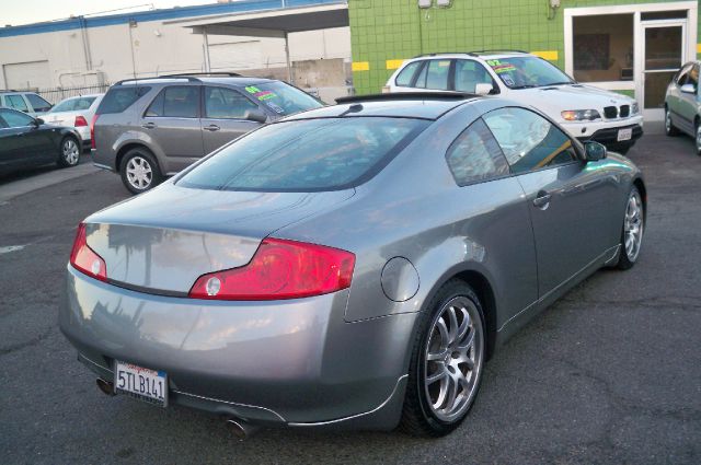 Infiniti G35 2005 photo 1