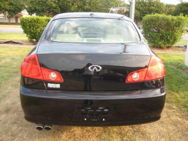 Infiniti G35 2005 photo 2