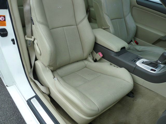 Infiniti G35 2005 photo 10