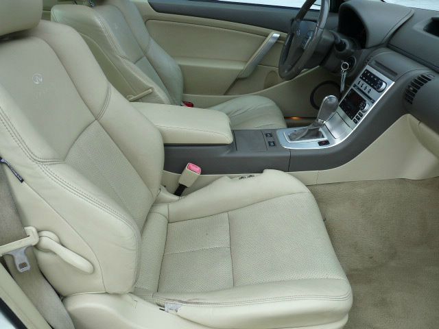 Infiniti G35 2005 photo 16