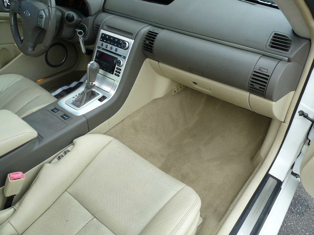 Infiniti G35 2005 photo 19