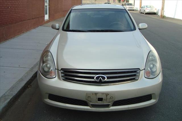 Infiniti G35 2005 photo 4