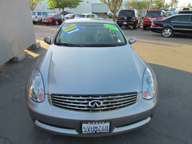 Infiniti G35 2005 photo 17