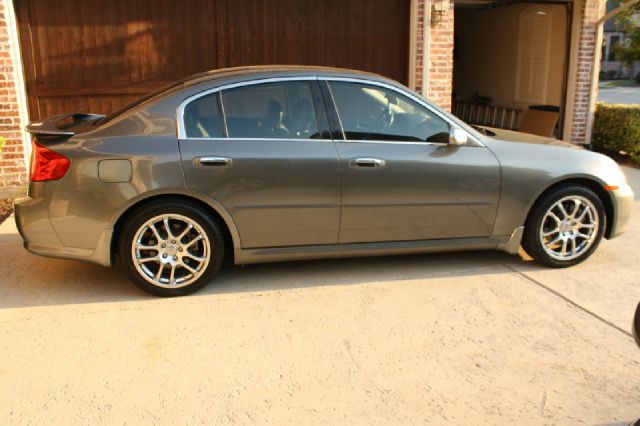 Infiniti G35 2005 photo 3