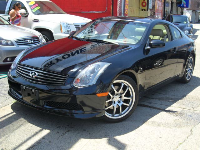 Infiniti G35 2005 photo 2