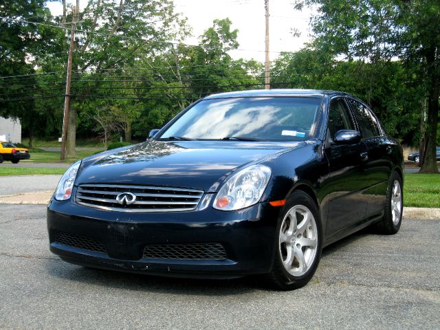 Infiniti G35 2005 photo 3