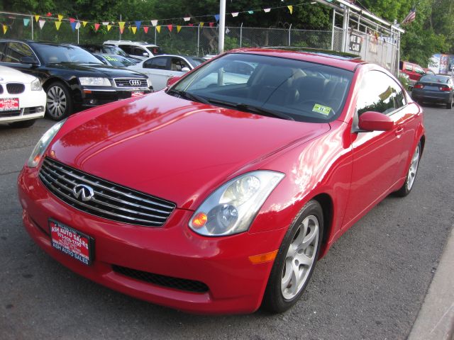 Infiniti G35 2005 photo 1