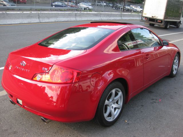 Infiniti G35 2005 photo 2