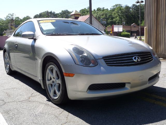 Infiniti G35 2005 photo 24