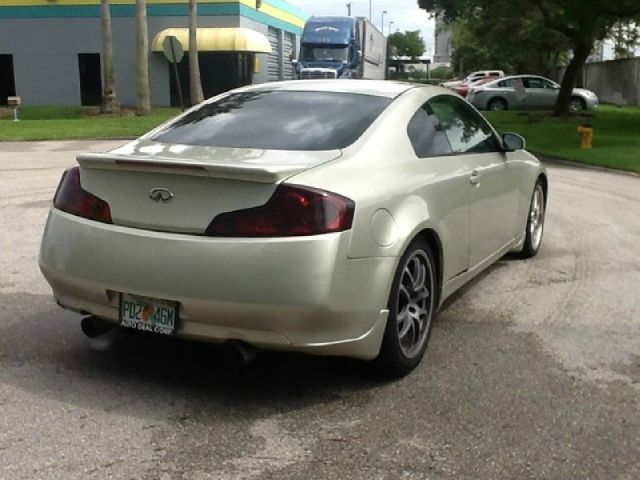 Infiniti G35 2005 photo 10