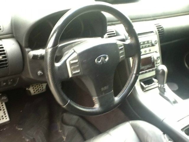 Infiniti G35 2005 photo 8