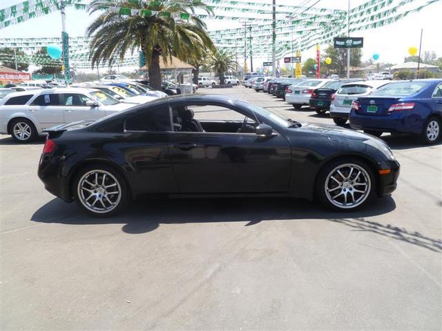 Infiniti G35 2005 photo 2