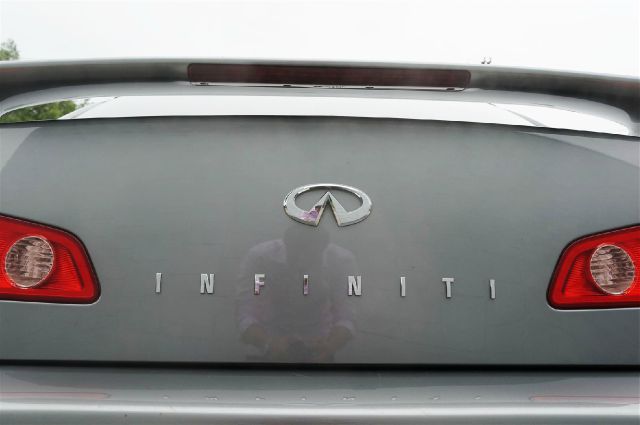 Infiniti G35 2005 photo 16