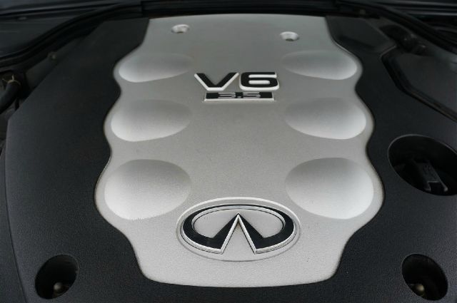 Infiniti G35 2005 photo 23