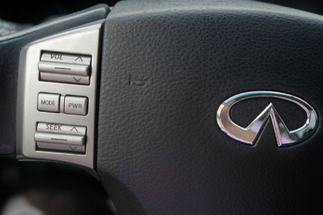 Infiniti G35 2005 photo 30