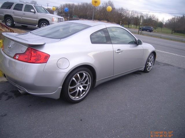 Infiniti G35 2005 photo 4