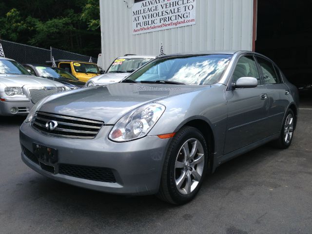 Infiniti G35 2005 photo 1