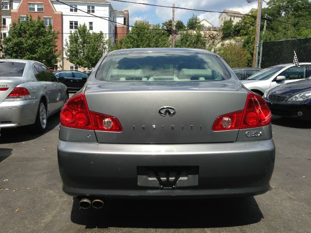 Infiniti G35 2005 photo 3