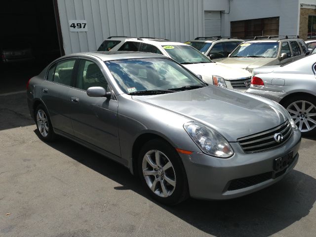 Infiniti G35 2005 photo 4