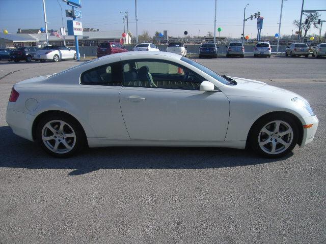 Infiniti G35 2005 photo 4