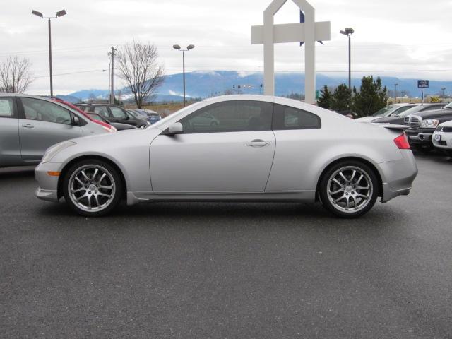 Infiniti G35 2005 photo 1