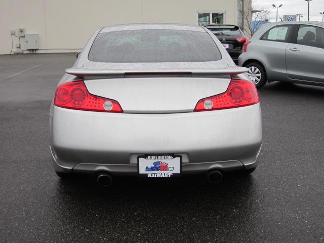 Infiniti G35 2005 photo 3