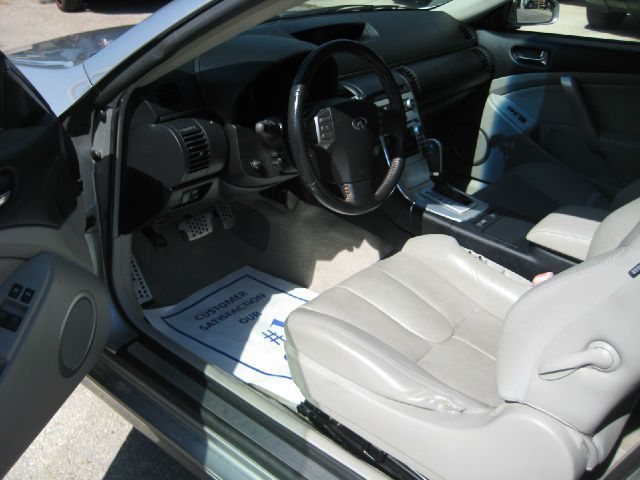 Infiniti G35 2005 photo 2