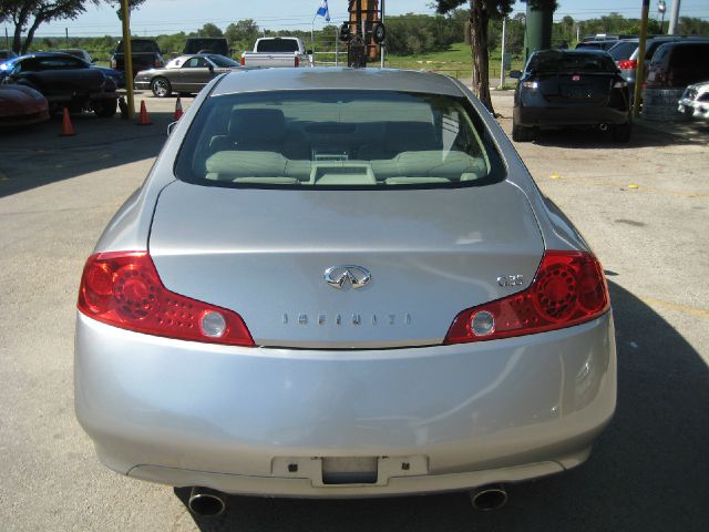 Infiniti G35 2005 photo 9