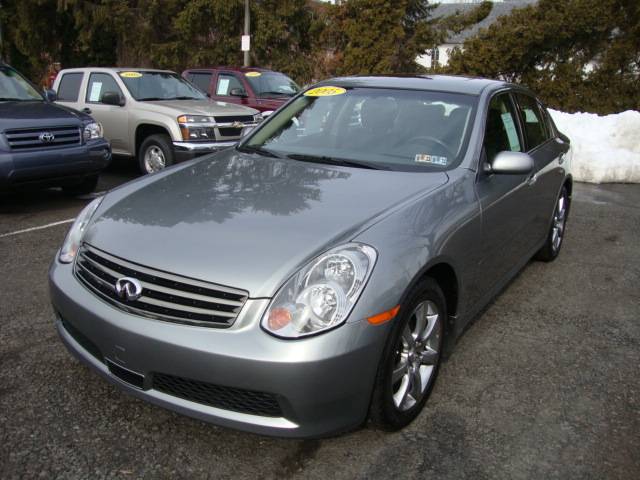 Infiniti G35 SE King Cab 2WD Sedan