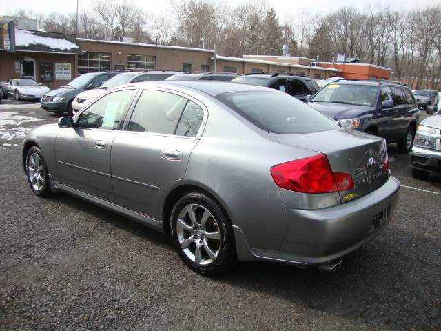 Infiniti G35 2005 photo 3