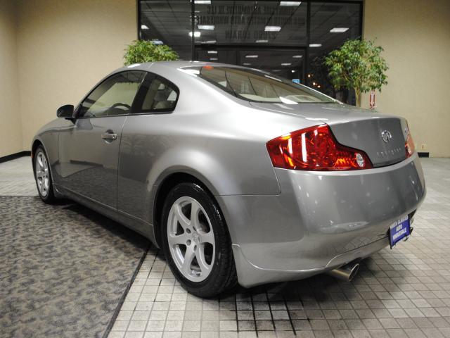 Infiniti G35 2005 photo 4