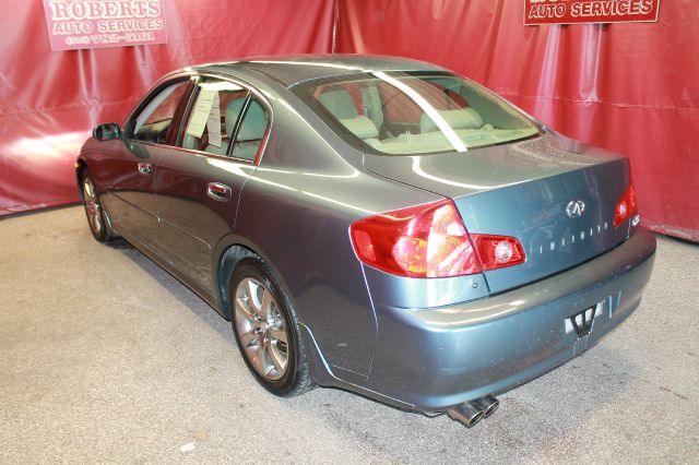 Infiniti G35 2005 photo 1