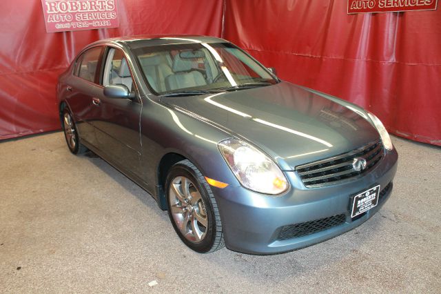 Infiniti G35 2005 photo 4